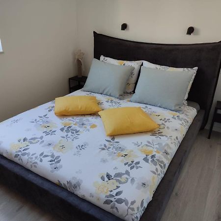 Seaview Suites Ondina Komiža Exterior foto